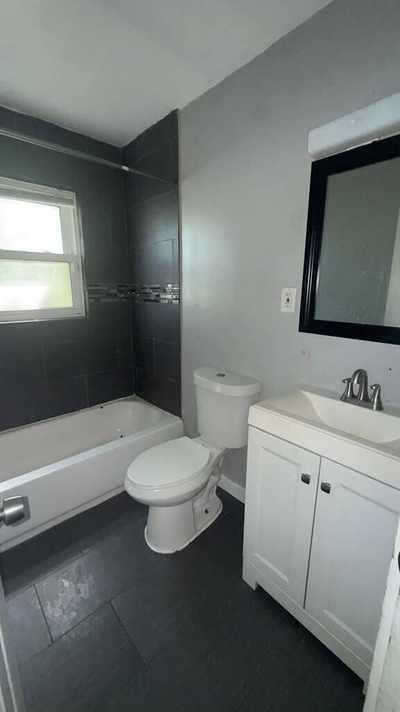 18942 Moross Road Detroit, MI 48224 - Photo 11 of 15 WhatsApp Image 2026-09-17 at 8.19.11 AM