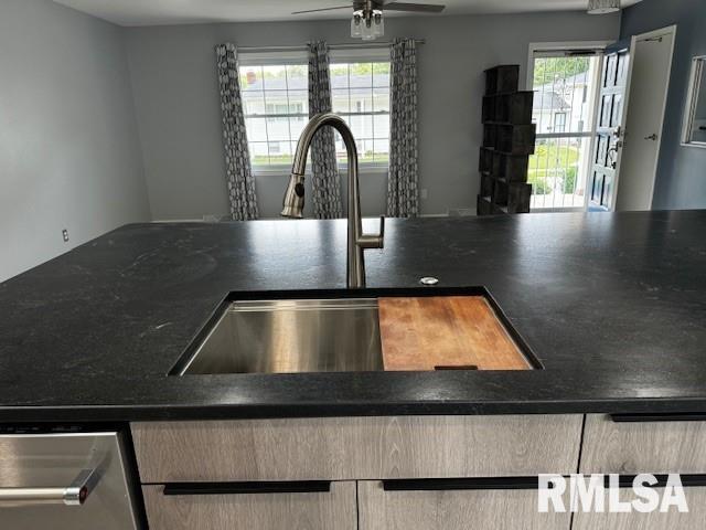 2121 Whitefield Road Springfield, IL 62702 - Photo 27 of 46
