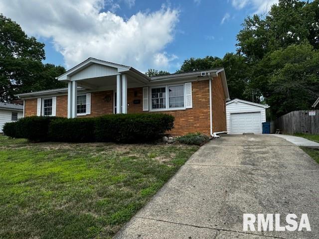 2121 Whitefield Road Springfield, IL 62702 - Photo 3 of 46