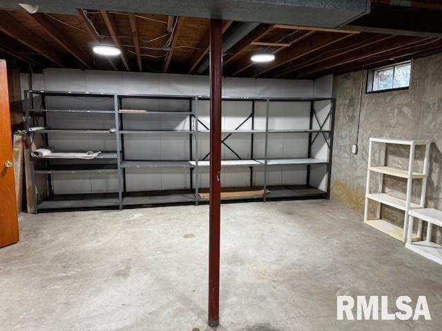 2121 Whitefield Road Springfield, IL 62702 - Photo 33 of 46