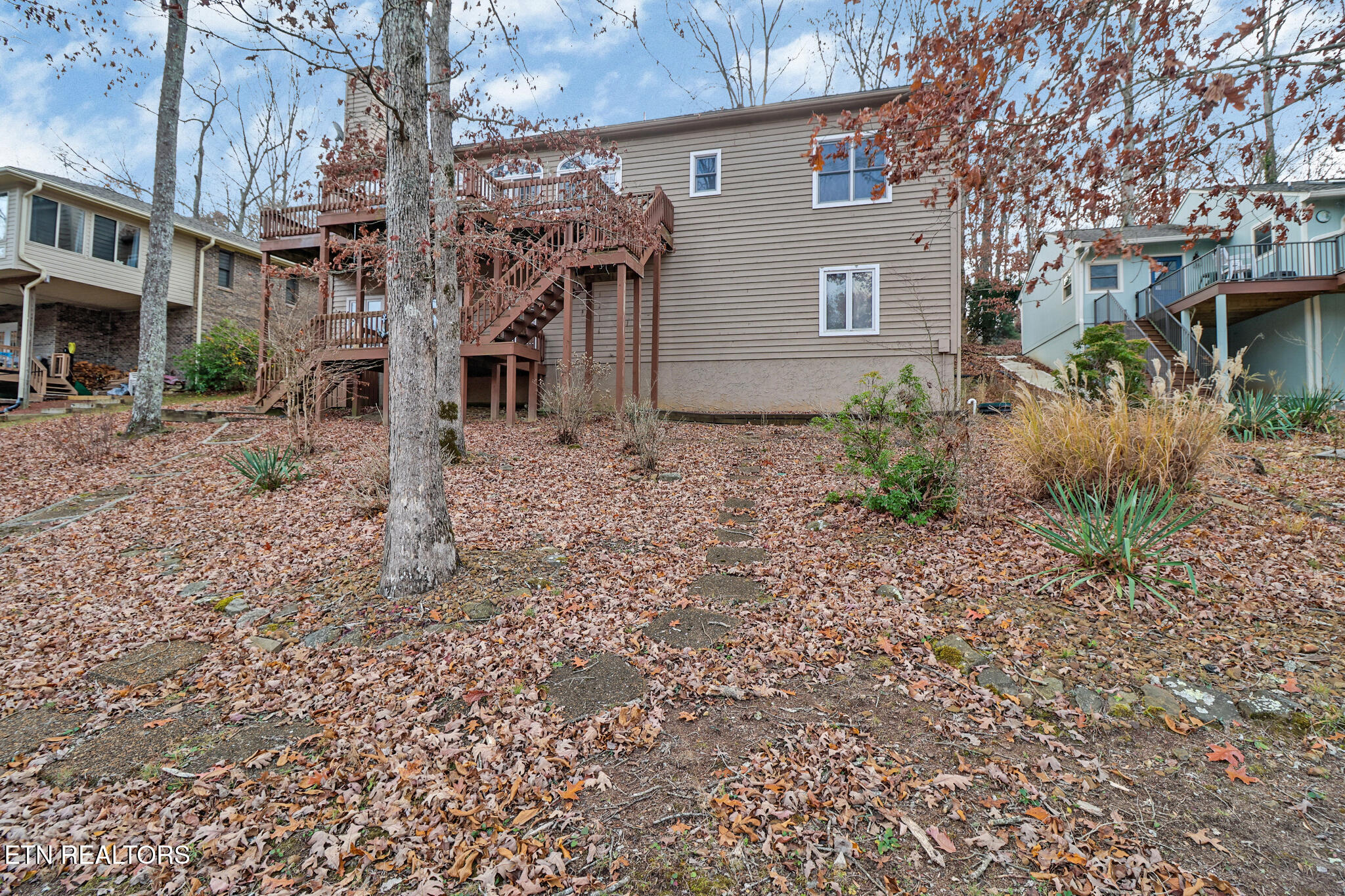 129 Shore Lane Crossville, TN 38558 - Photo 14 of 51 if1a7875-if1a7879