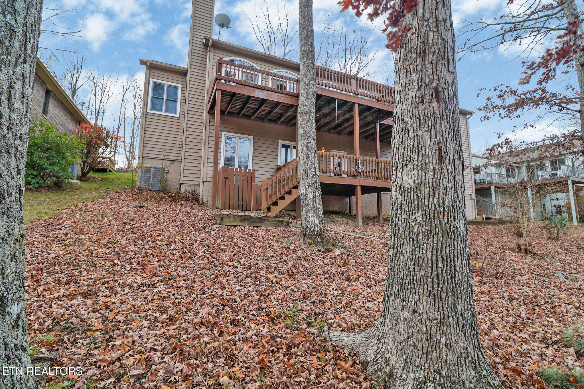 129 Shore Lane Crossville, TN 38558 - Photo 15 of 51 if1a7880-if1a7884