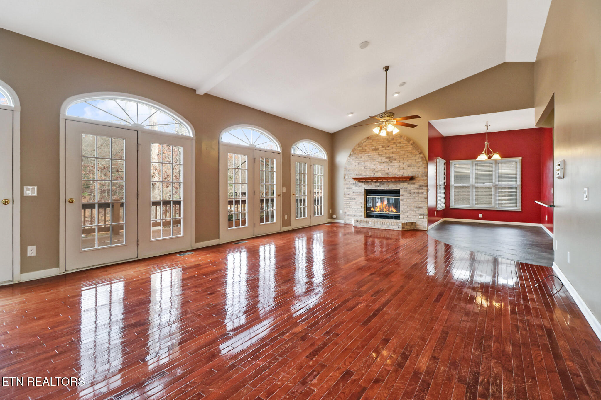 129 Shore Lane Crossville, TN 38558 - Photo 25 of 51 if1a7945-if1a7949_optional