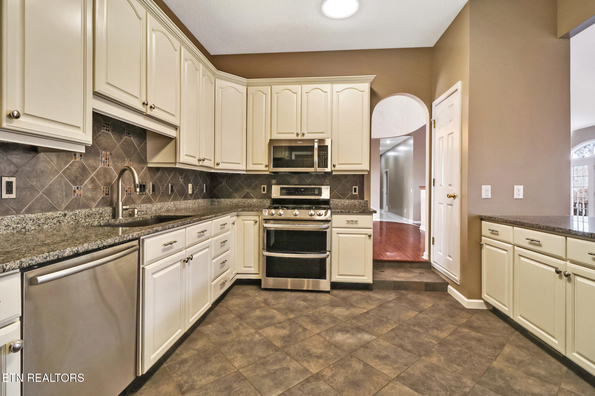 129 Shore Lane Crossville, TN 38558 - Photo 32 of 51 if1a7975-if1a7979