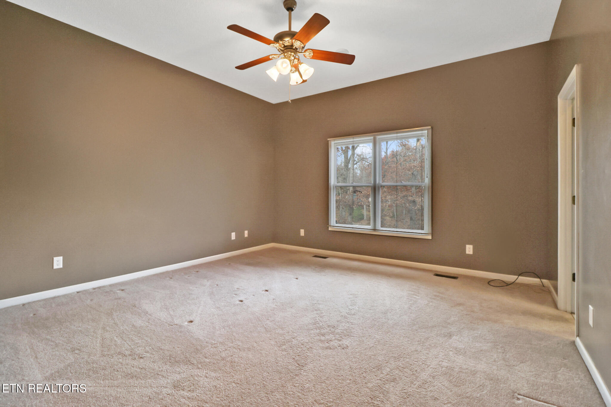 129 Shore Lane Crossville, TN 38558 - Photo 38 of 51 if1a8025-if1a8029