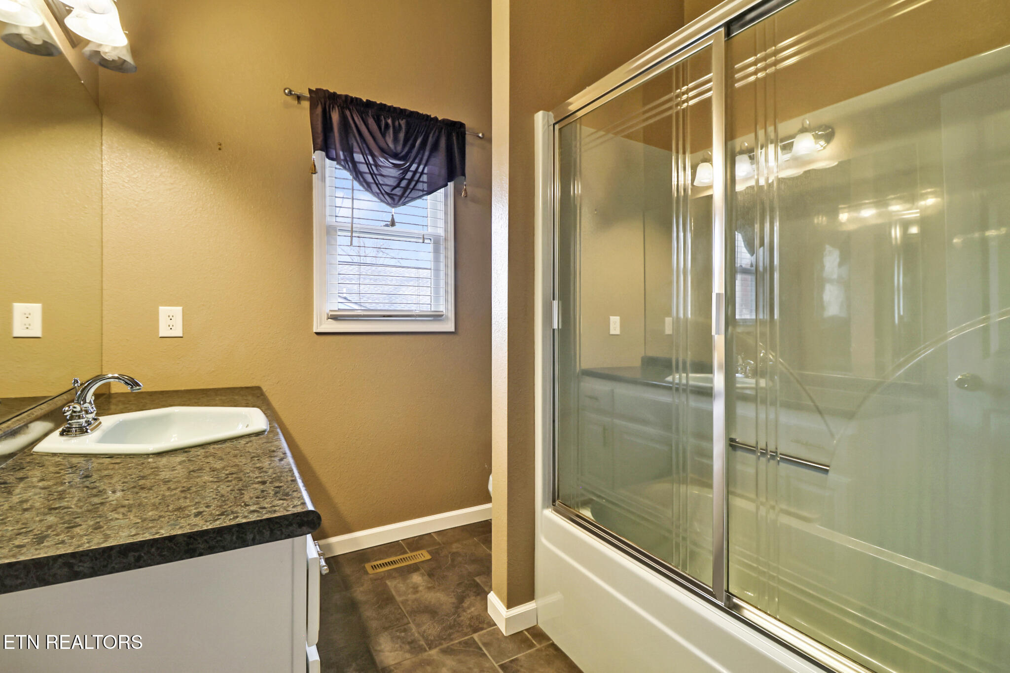 129 Shore Lane Crossville, TN 38558 - Photo 45 of 51 if1a8060-if1a8064