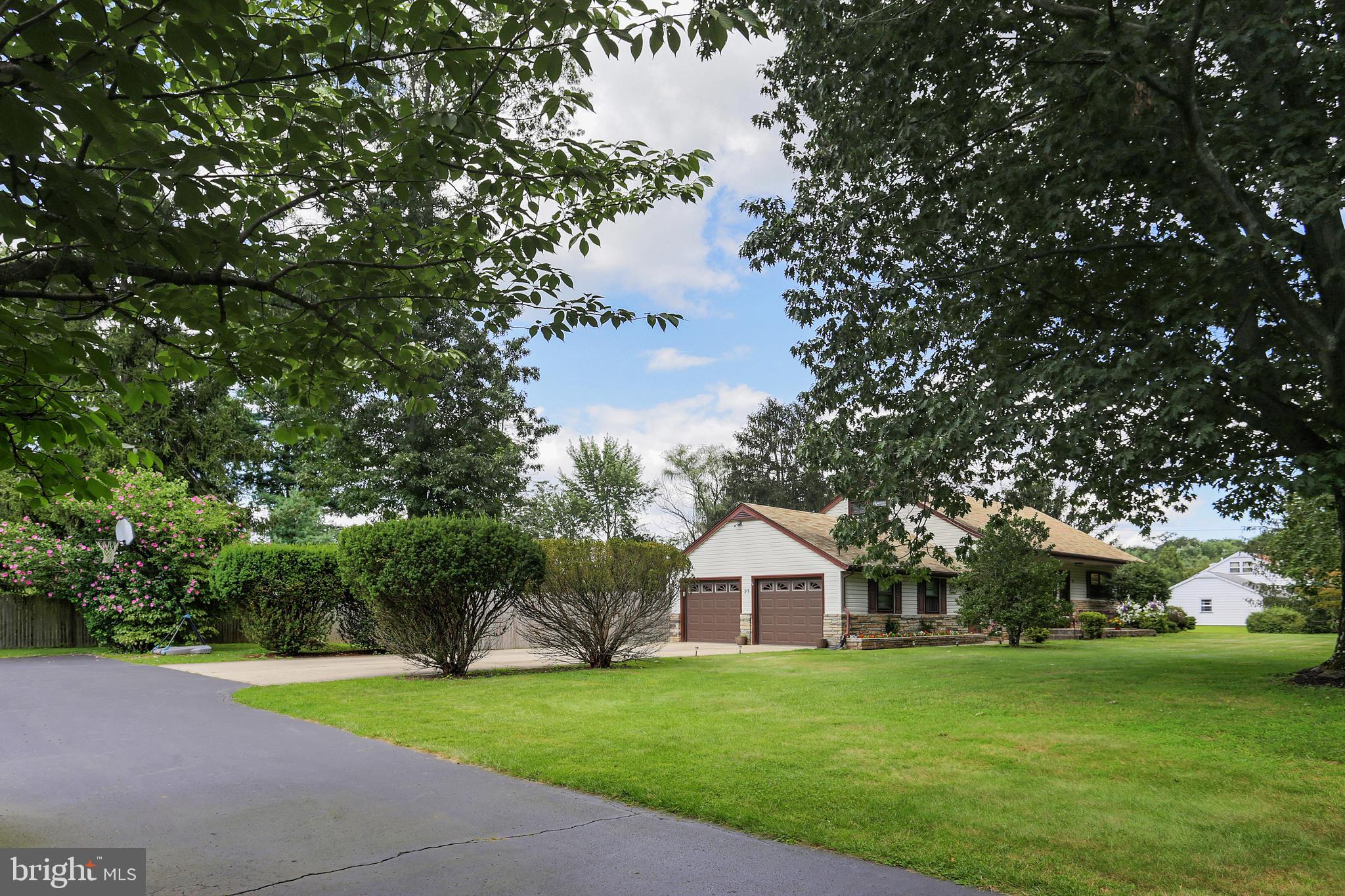 23 Tindall Road Robbinsville, NJ 08691 - Photo 4 of 38 Gallery Image 4