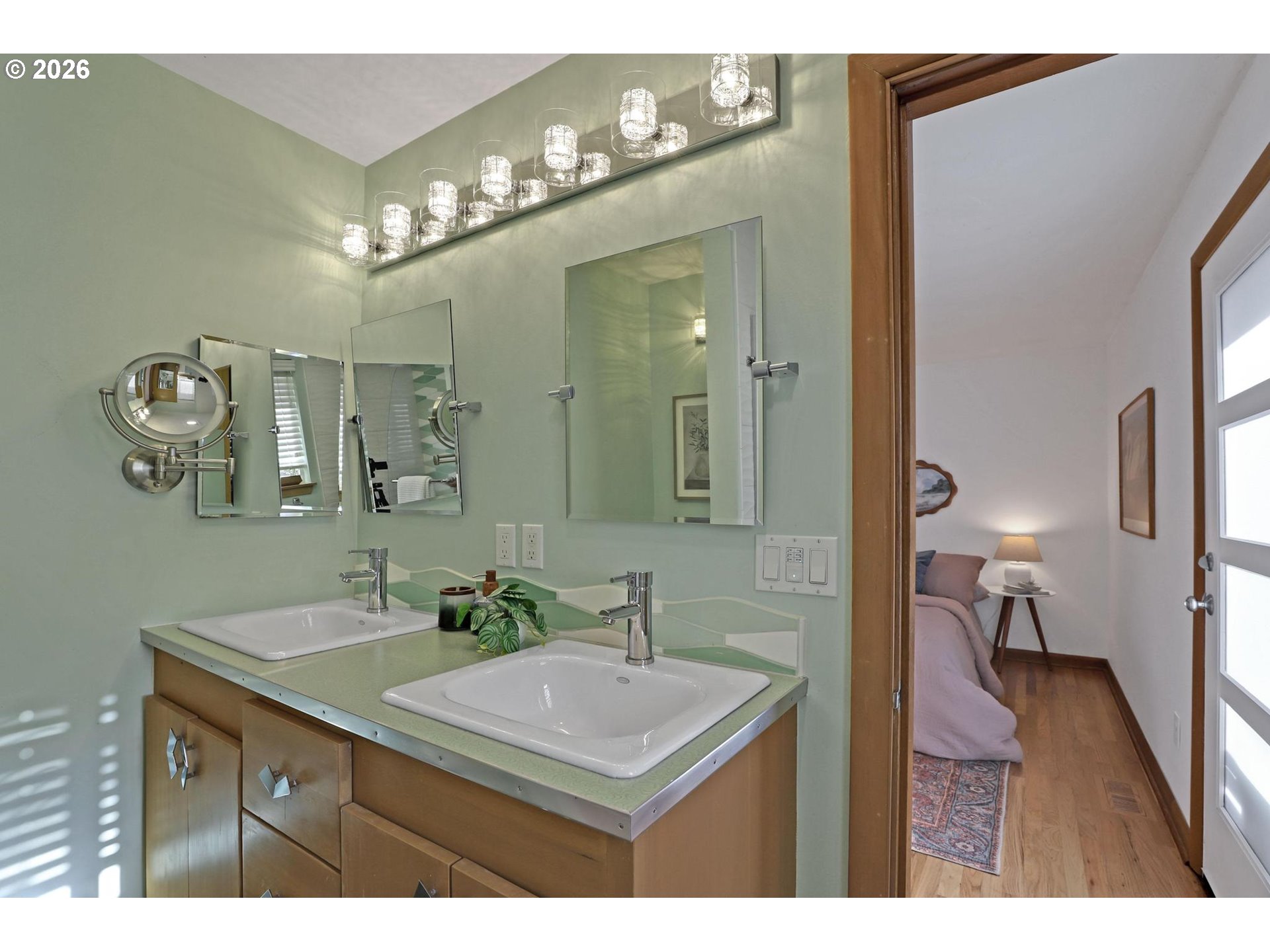 3360 Southwest Hamilton Street Portland, OR 97239 - Photo 18 of 43