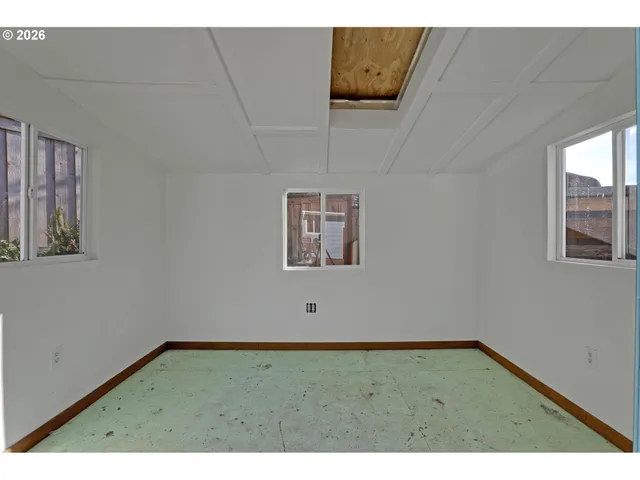 $819,000 | 3360 Southwest Hamilton Street, Portland, OR 97239