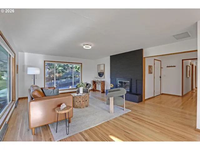 $819,000 | 3360 Southwest Hamilton Street, Portland, OR 97239