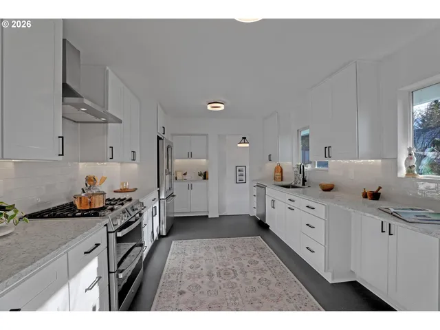 $819,000 | 3360 Southwest Hamilton Street, Portland, OR 97239