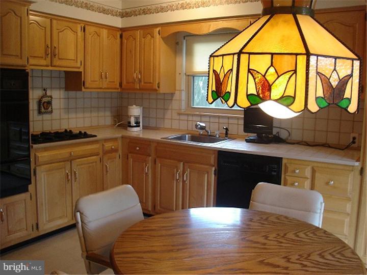 1820 Mare Road Warrington, PA 18976 - Photo 4 of 19 Gallery Image 4
