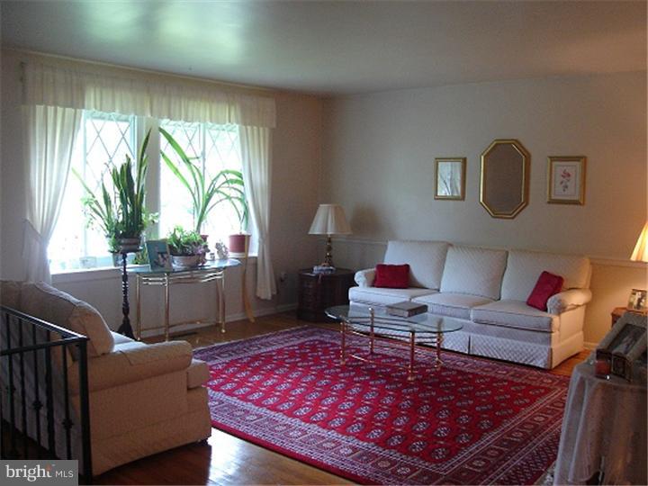 1820 Mare Road Warrington, PA 18976 - Photo 9 of 19 Gallery Image 9