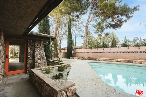 $619,000 | 42060 Parkmont Drive, Quartz Hill, CA 93536