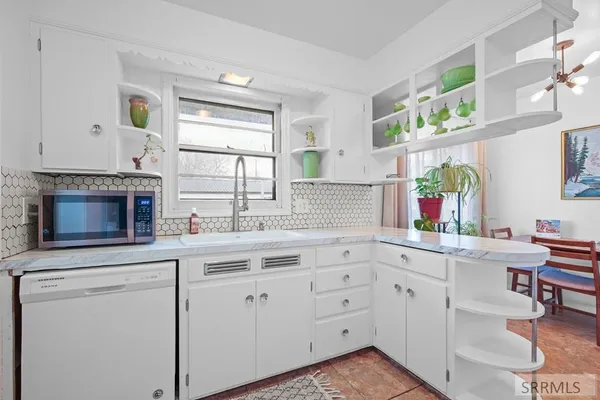 $315,000 | 1675 South Higbee Avenue, Idaho Falls, ID 83404