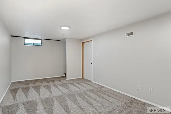 $315,000 | 1675 South Higbee Avenue, Idaho Falls, ID 83404