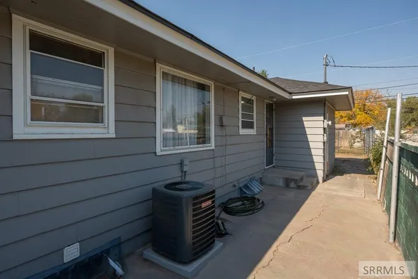 $315,000 | 1675 South Higbee Avenue, Idaho Falls, ID 83404