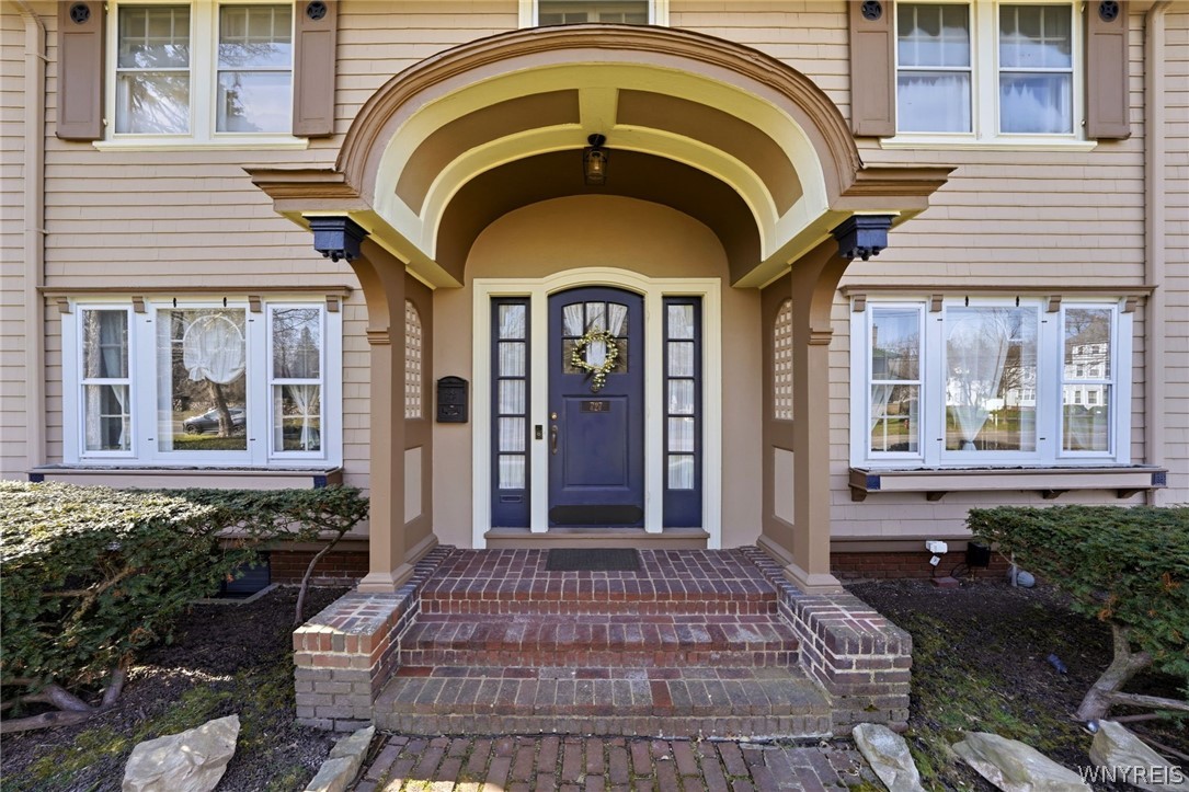 727 West Center Street Ridgeway, NY 14103 - Photo 4 of 47