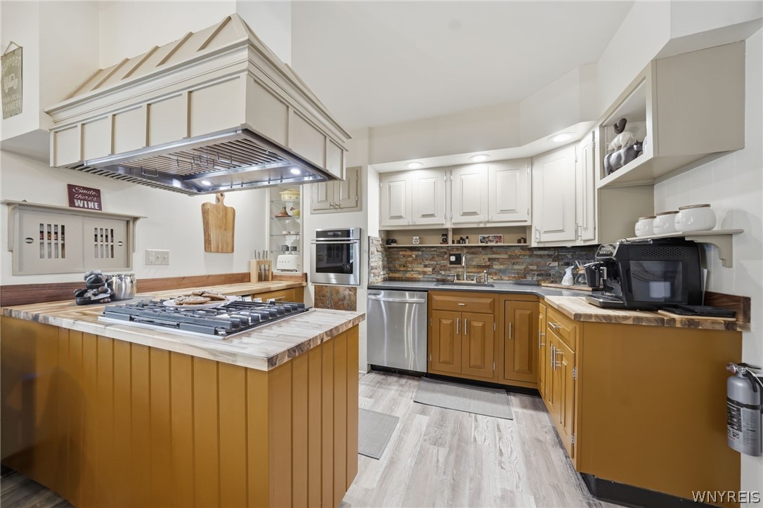 727 West Center Street Ridgeway, NY 14103 - Photo 6 of 47