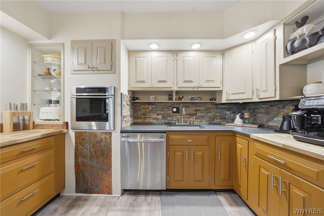 727 West Center Street Ridgeway, NY 14103 - Photo 10 of 47