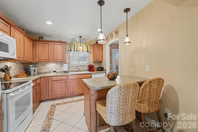 $315,000 | 3126 Heathstead Place, Charlotte, NC 28210