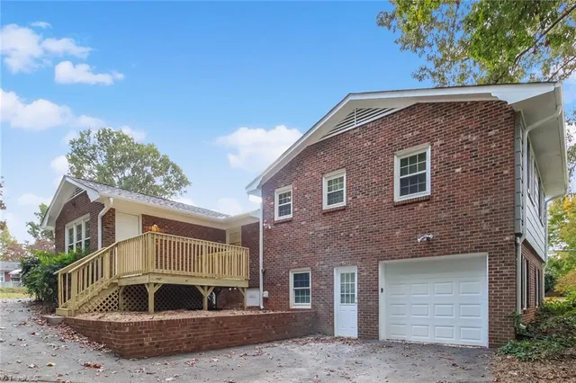 $1,905 | 2931 Carrollwood Drive, Winston-Salem, NC 27103