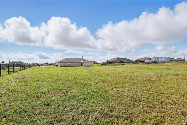 $390,000 | 240 Springwood Ranch Loop, Springtown, TX 76082