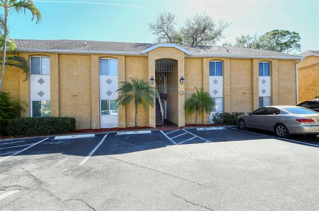 $1,800 | 1877 Toucan Way, Unit 400, Sarasota, FL 34232
