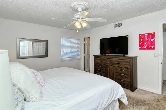 $1,800 | 1877 Toucan Way, Unit 400, Sarasota, FL 34232