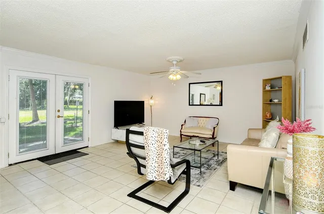 $1,800 | 1877 Toucan Way, Unit 400, Sarasota, FL 34232