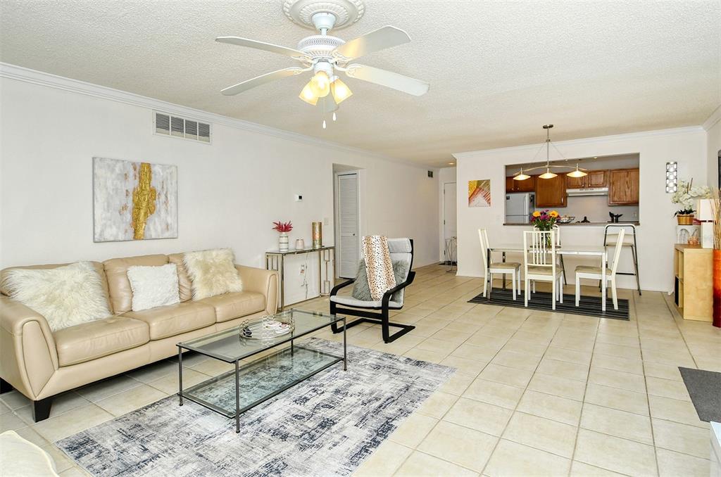 1877 Toucan Way, Unit 400 Sarasota, FL 34232 - Photo 3 of 42