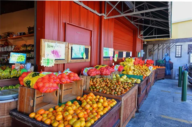 $1,800 | 1877 Toucan Way, Unit 400, Sarasota, FL 34232