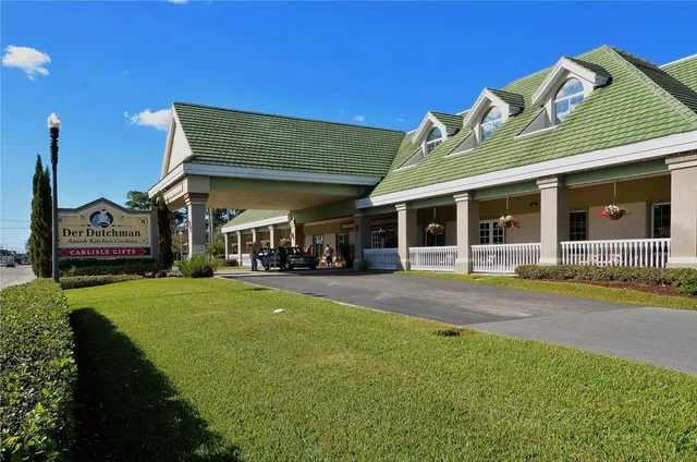 $1,800 | 1877 Toucan Way, Unit 400, Sarasota, FL 34232