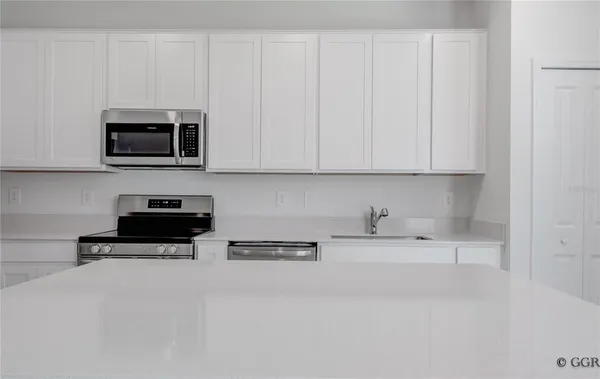 $2,050 | 3290 Laurent Loop, Davenport, FL 33837