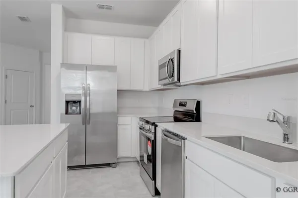 $2,050 | 3290 Laurent Loop, Davenport, FL 33837