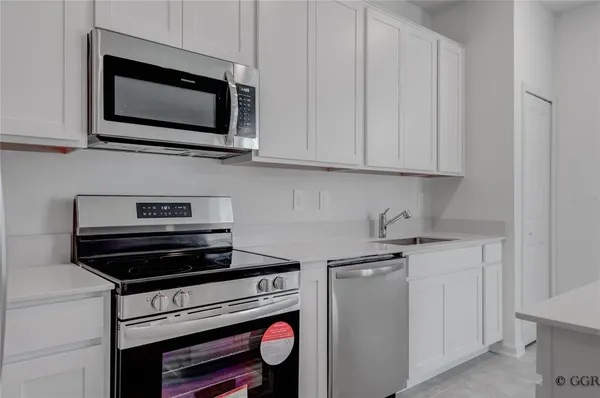 $2,050 | 3290 Laurent Loop, Davenport, FL 33837