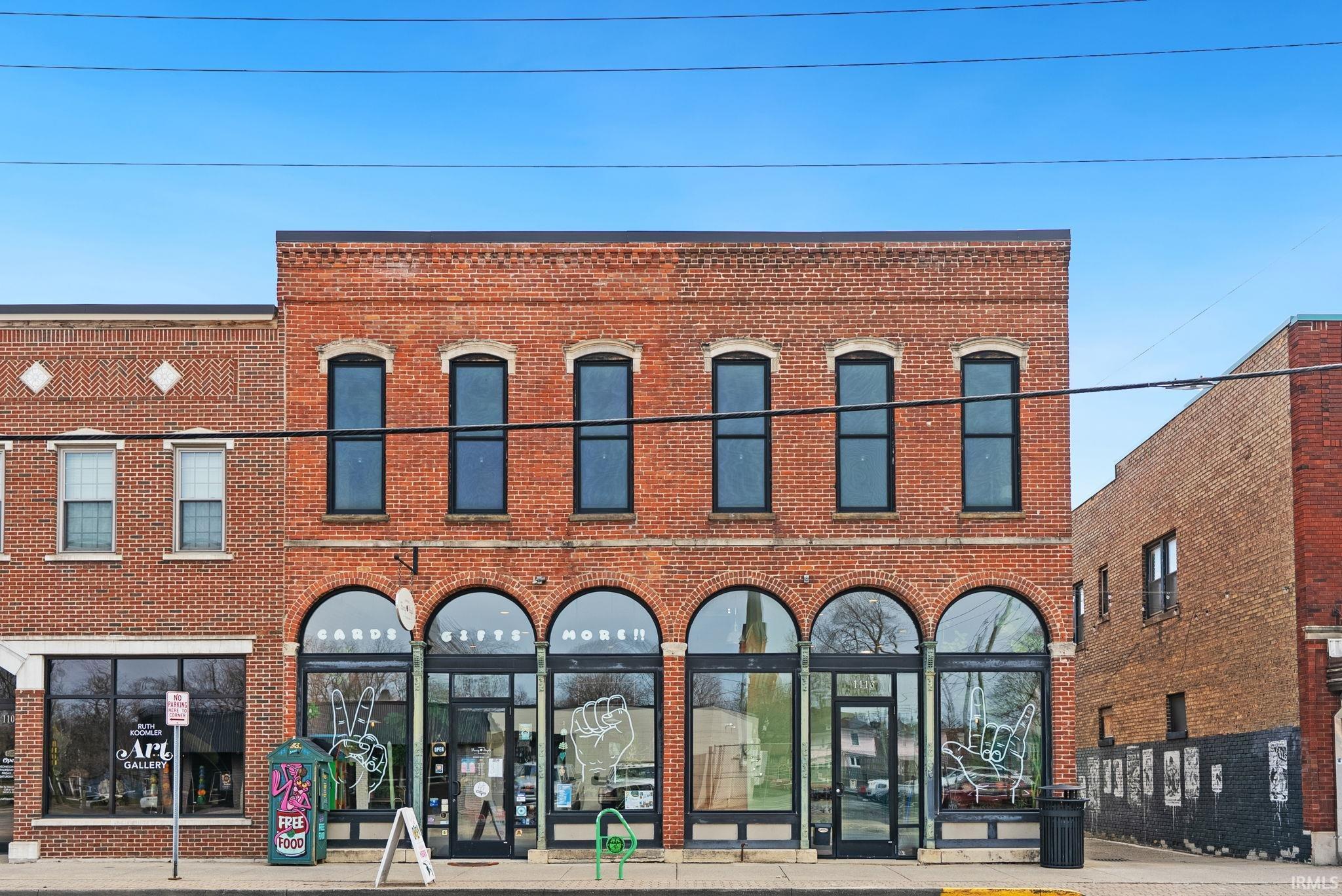 1113 Broadway Fort Wayne, IN 46802 - Photo 1 of 21