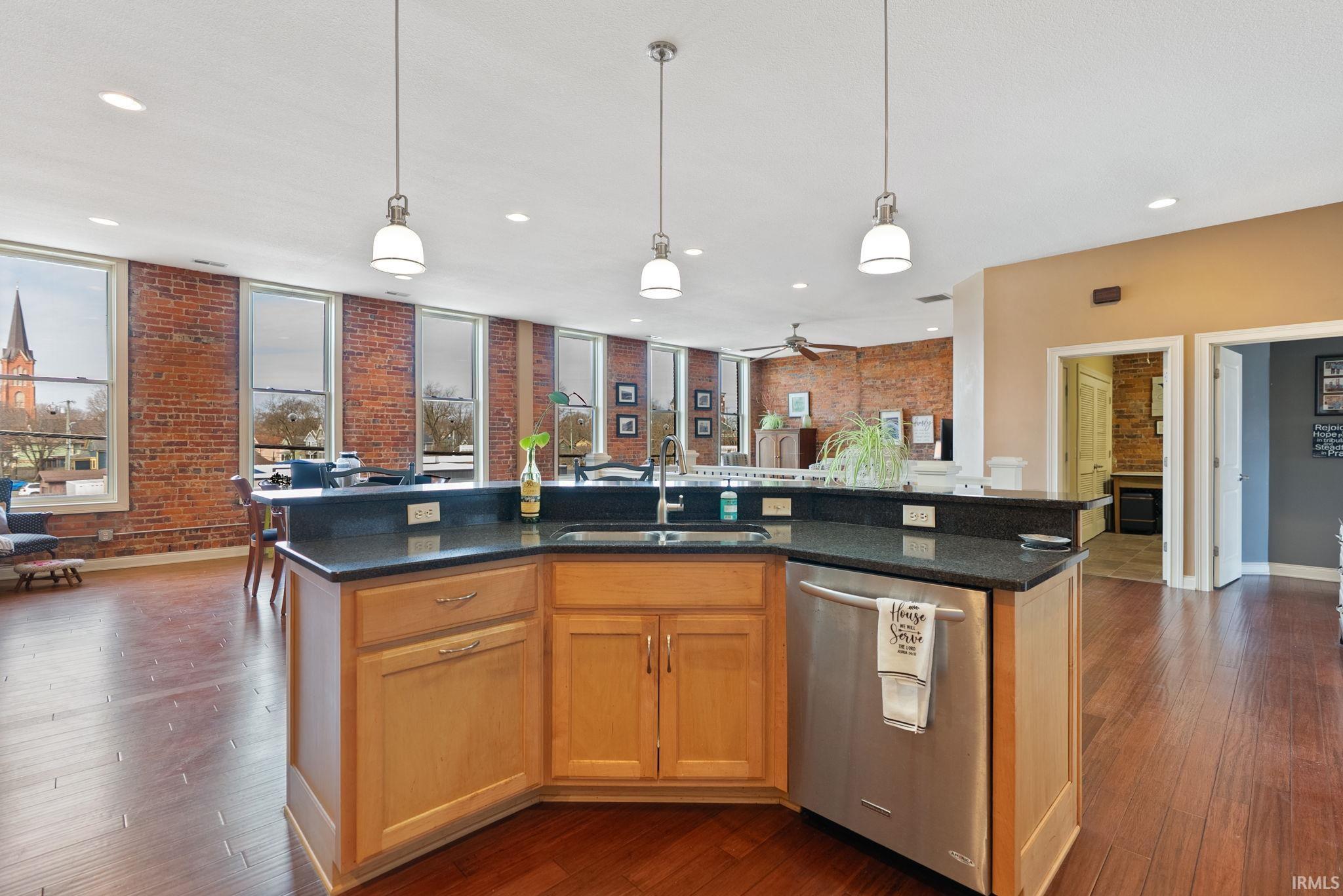 1113 Broadway Fort Wayne, IN 46802 - Photo 10 of 21