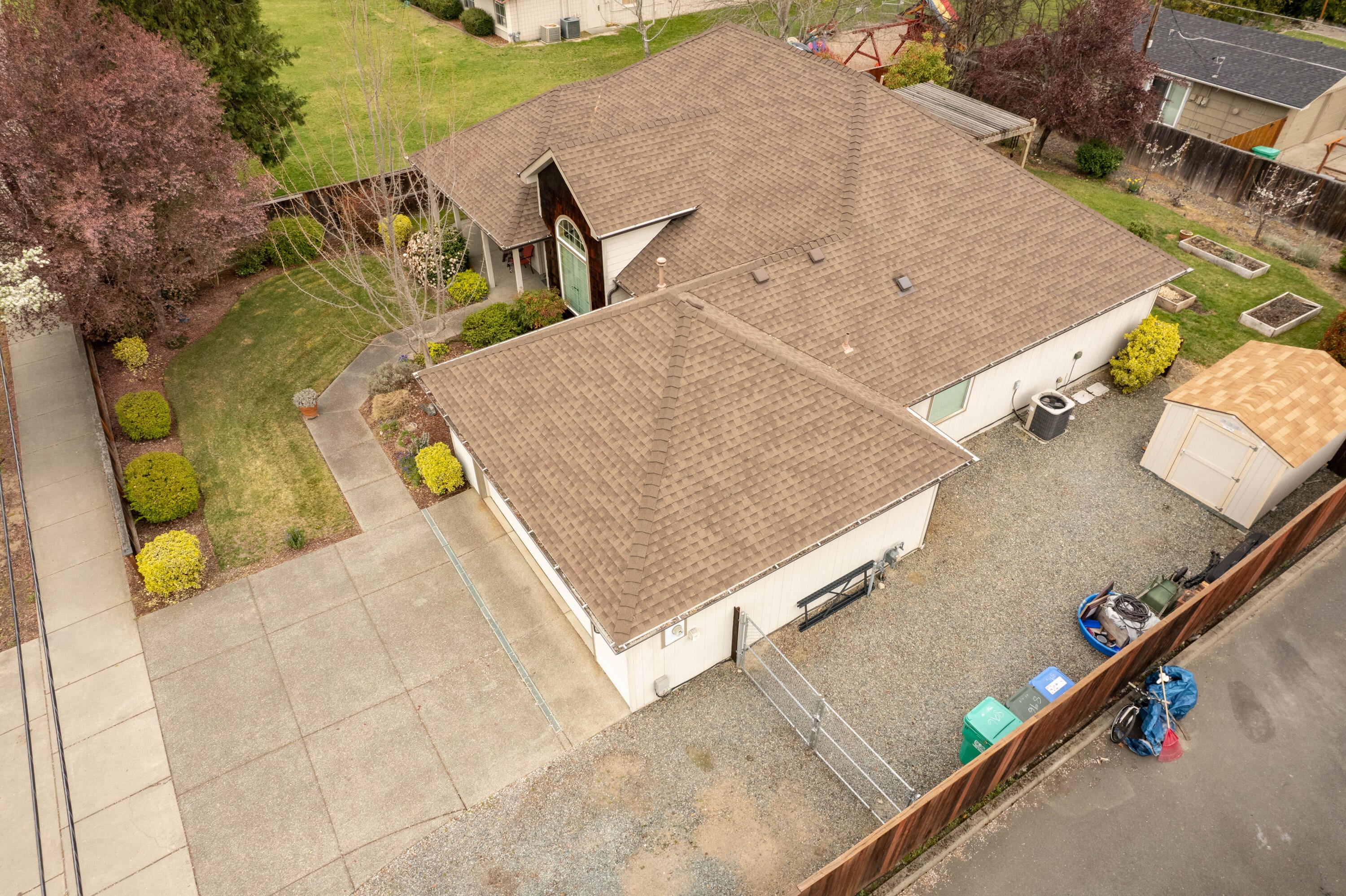 896 West Harbeck Road Grants Pass, OR 97527 - Photo 21 of 23 1-24