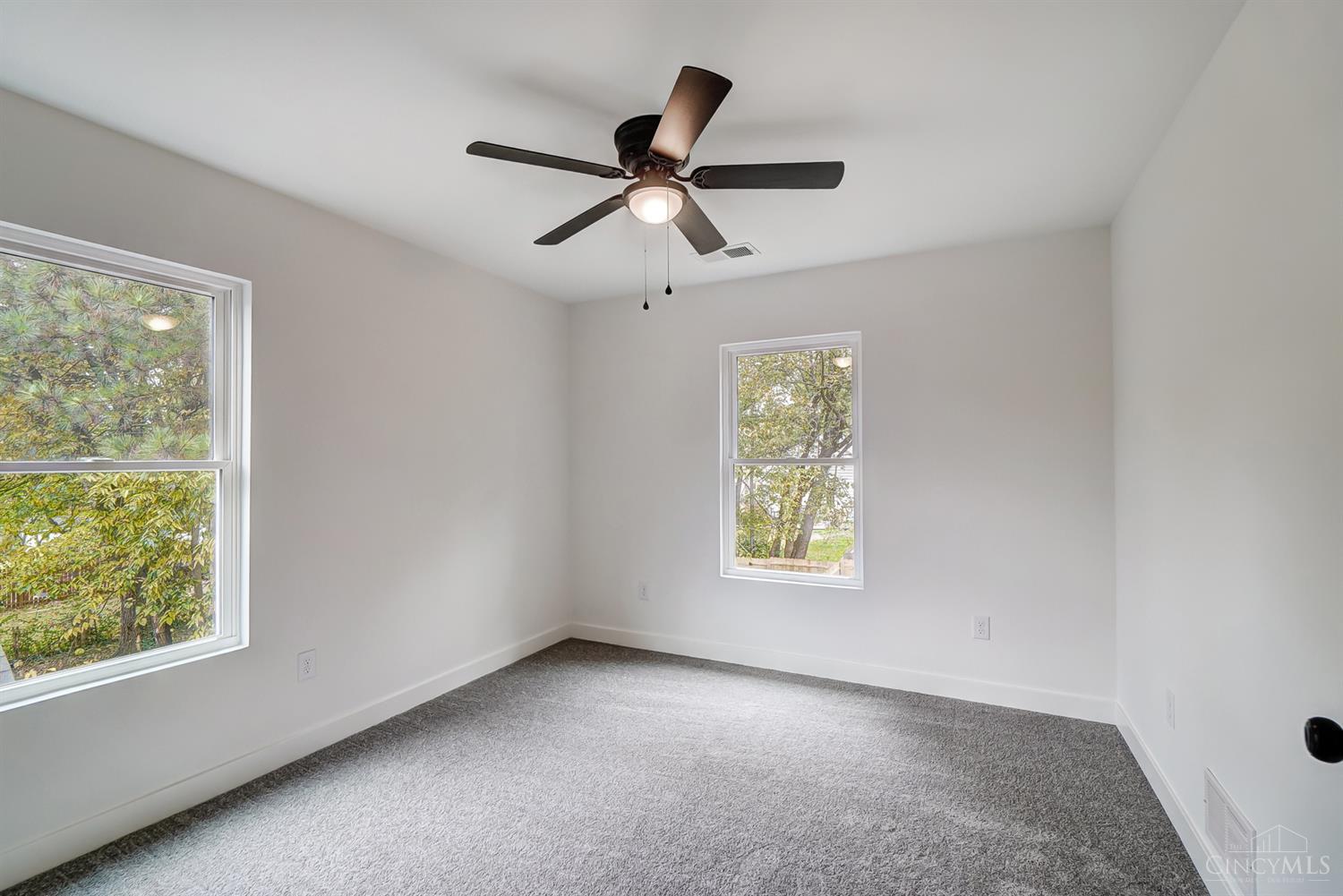 6908 Roe Street Cincinnati, OH 45227 - Photo 25 of 33