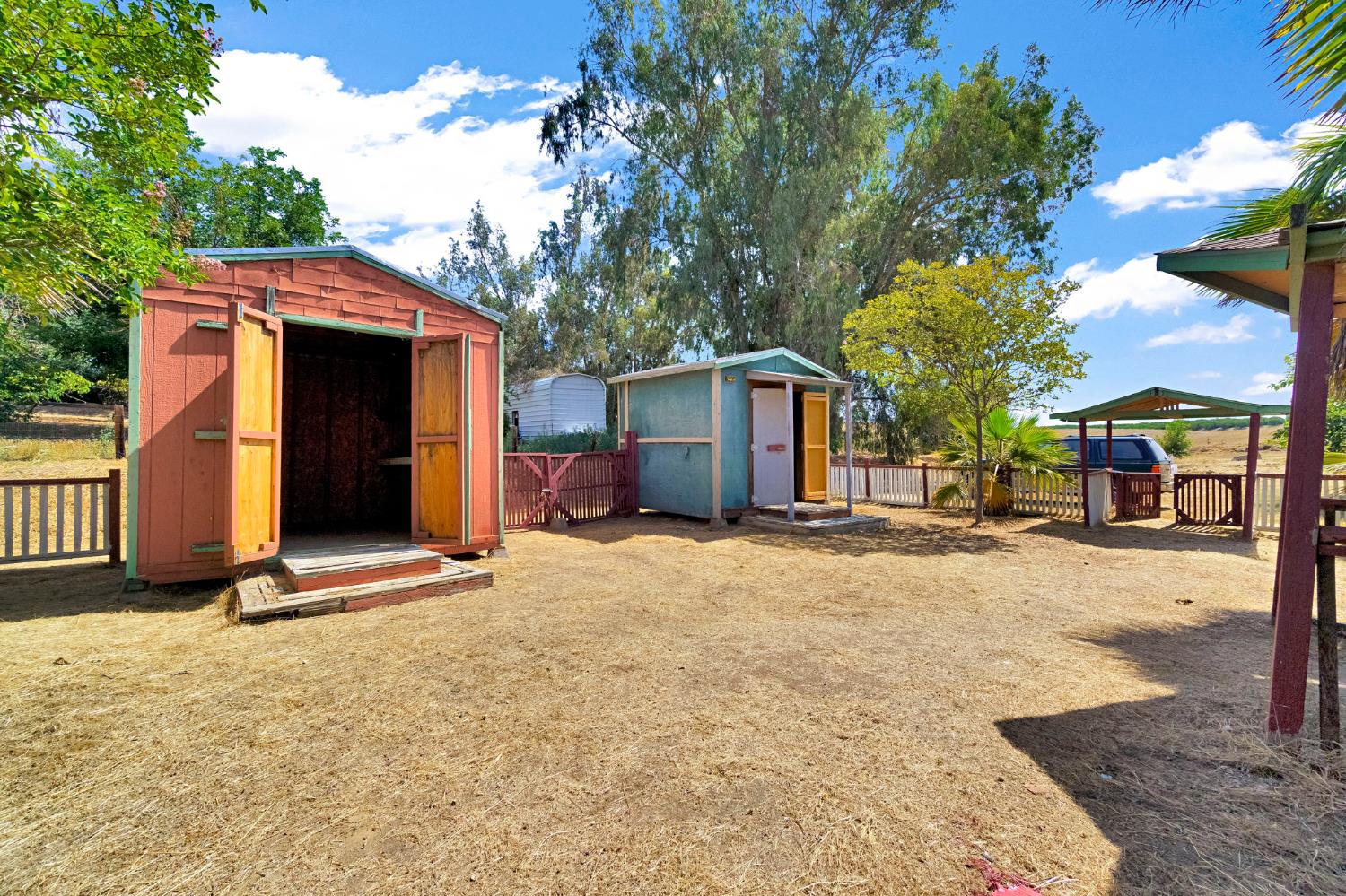 19609 Claremont Road Madera, CA 93638 - Photo 33 of 44