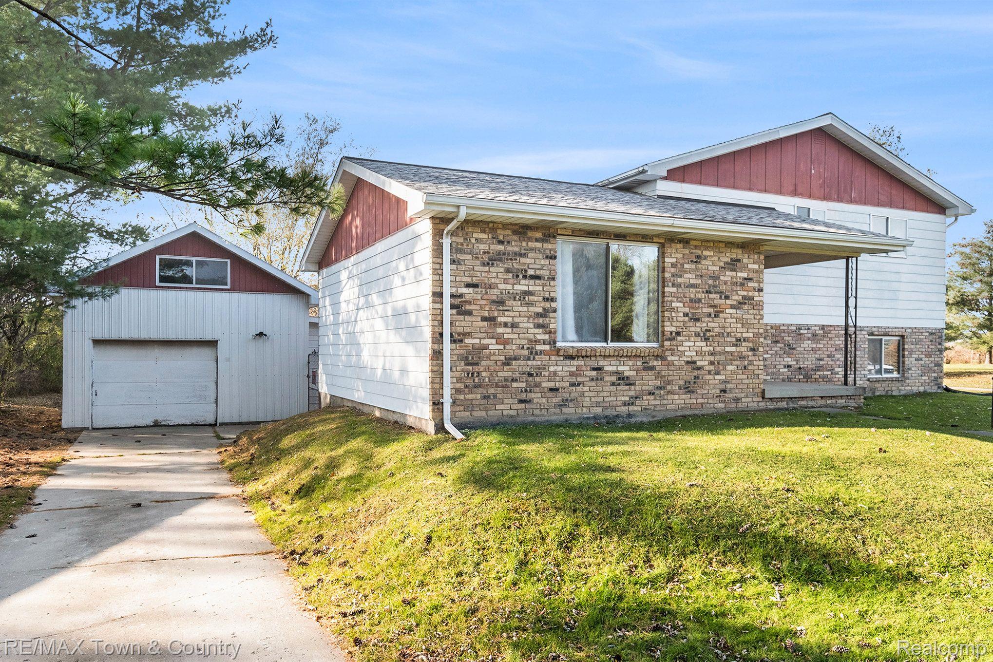 1285 North Van Vleet Road Flushing, MI 48433 - Photo 27 of 34 Gallery Image 27