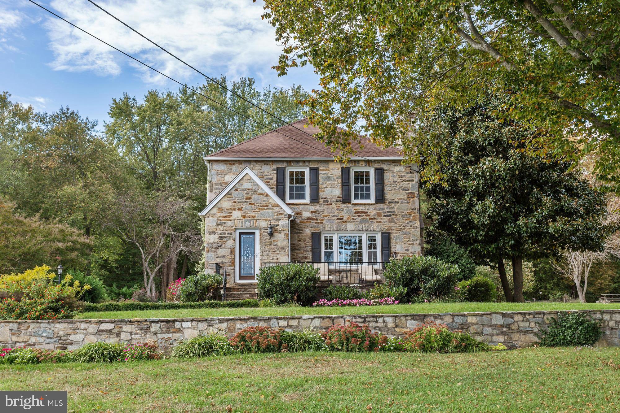 2022 Rocky Point Road Baltimore, MD 21221 - Photo 2 of 23 Exterior (Front)