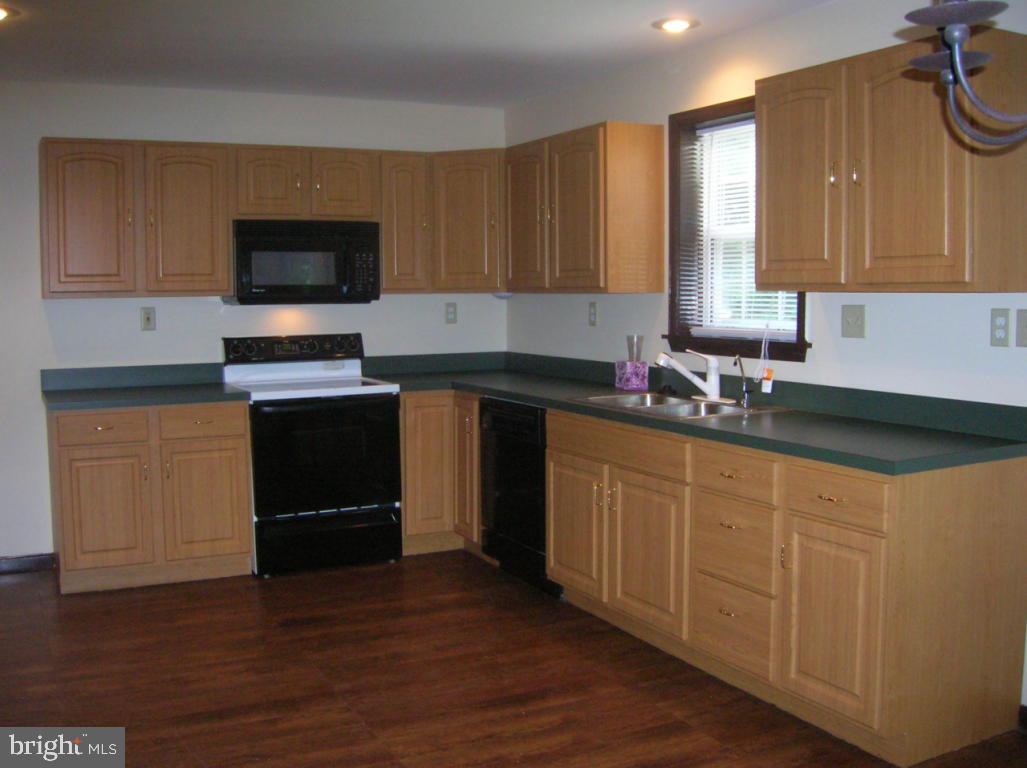 107 Landis Valley Road Lititz, PA 17543 - Photo 6 of 14