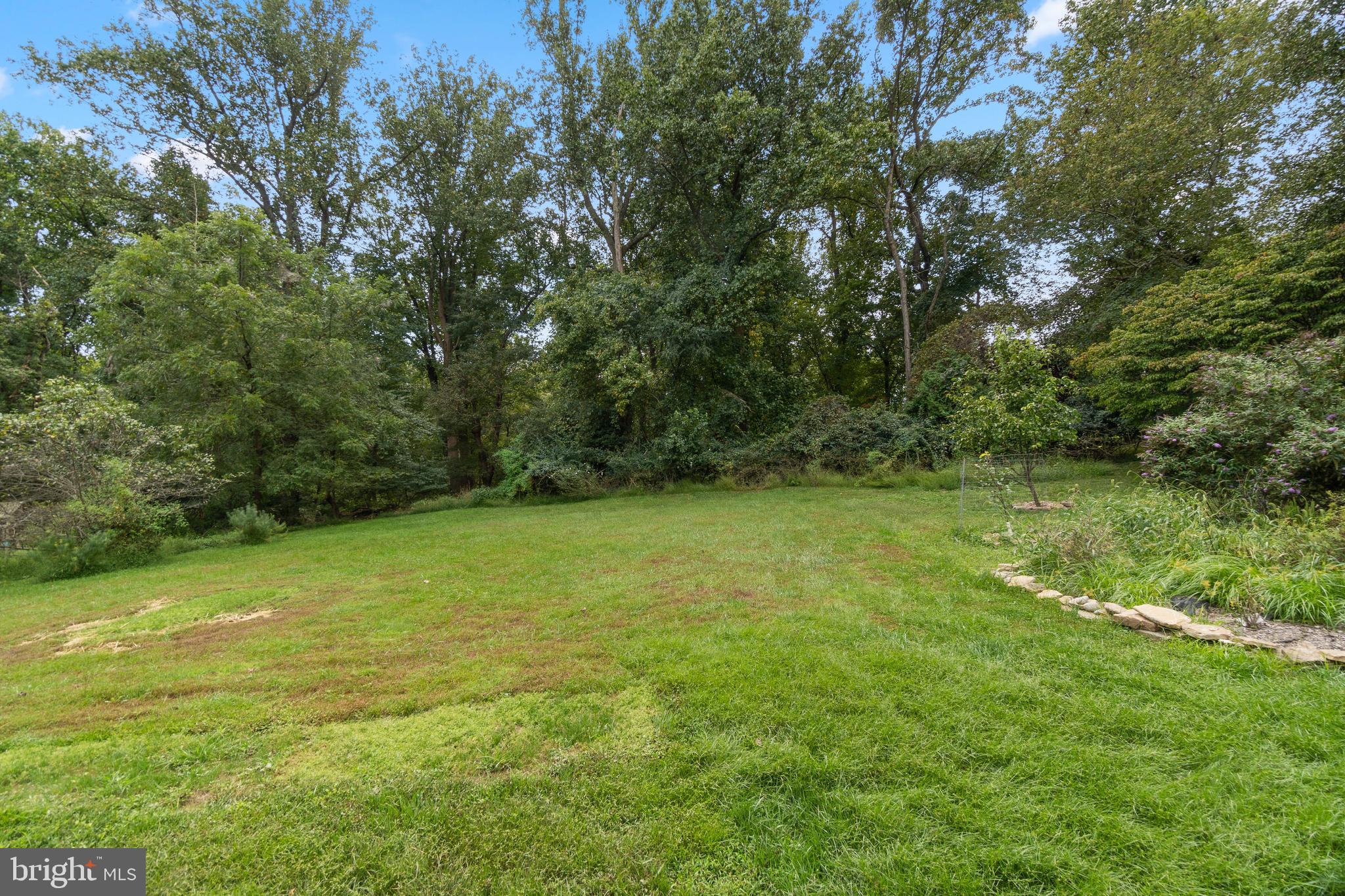 9433 Dunloggin Road Ellicott City, MD 21042 - Photo 46 of 48 Yard