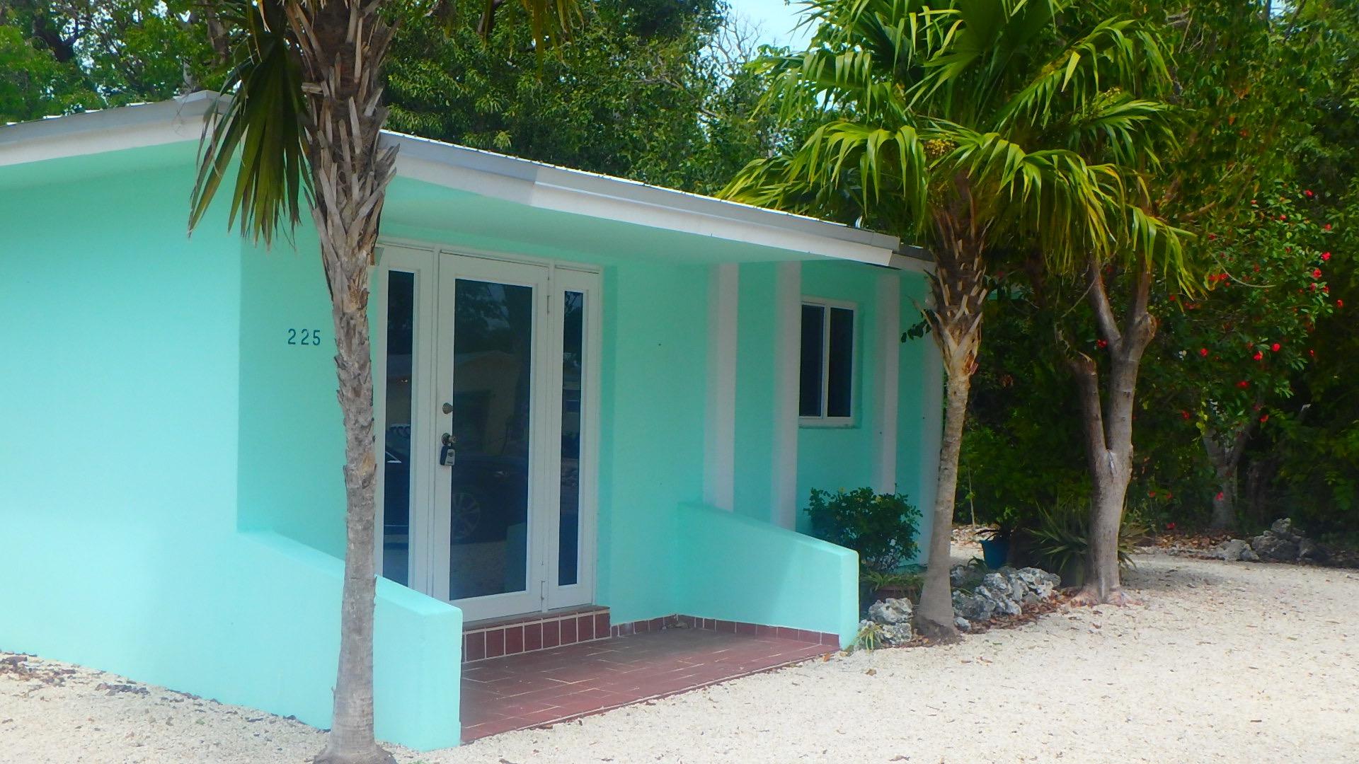 227 West Indies Road Tavernier, FL 33070 - Photo 3 of 15 P3290787