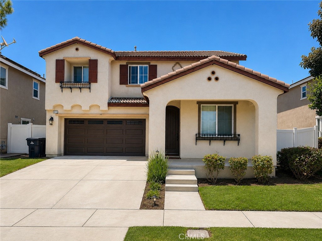 Welcome Home to 1646 Palermo!