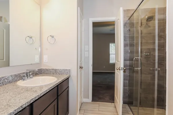 $1,975 | 12469 Lake Conroe Hills Drive, Willis, TX 77318