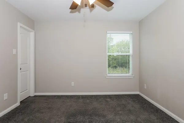 $1,975 | 12469 Lake Conroe Hills Drive, Willis, TX 77318