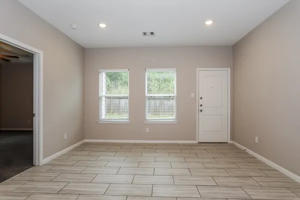 $1,975 | 12469 Lake Conroe Hills Drive, Willis, TX 77318